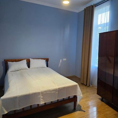 Guest House Mtani Near Colchis Fountain Кутаиси Екстериор снимка